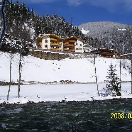 Haus Heimat Hochstaffl Guest house *