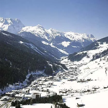 Haus Heimat Hochstaffl