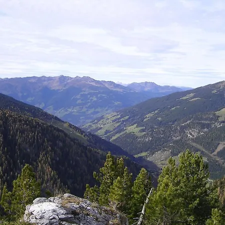 Haus Heimat Hochstaffl Guest house